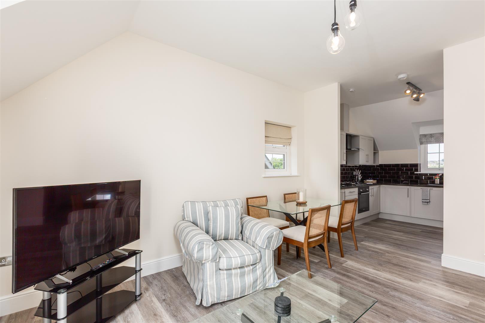Y Corsydd, Llanelli, SA15 2DX